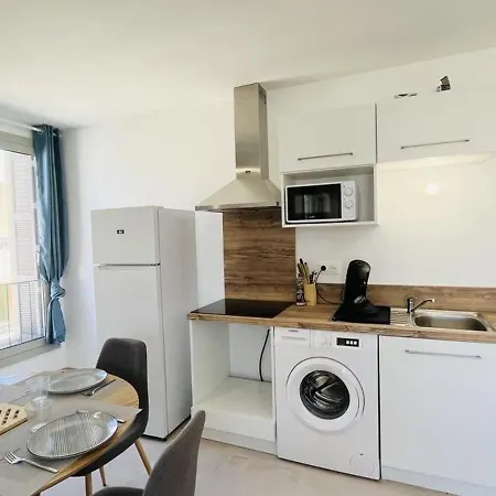 Moderne A Calvi, 2 Chambres, Parking Prive, Proche Et Commerces - Fr-1-63-337 アパート