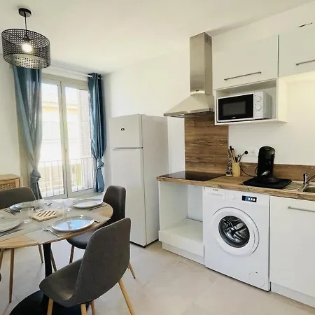 Moderne A Calvi, 2 Chambres, Parking Prive, Proche Et Commerces - Fr-1-63-337 アパート *