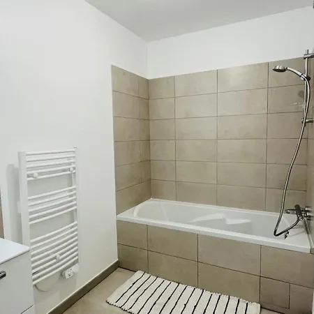 Moderne A Calvi, 2 Chambres, Parking Prive, Proche Et Commerces - Fr-1-63-337 アパート *