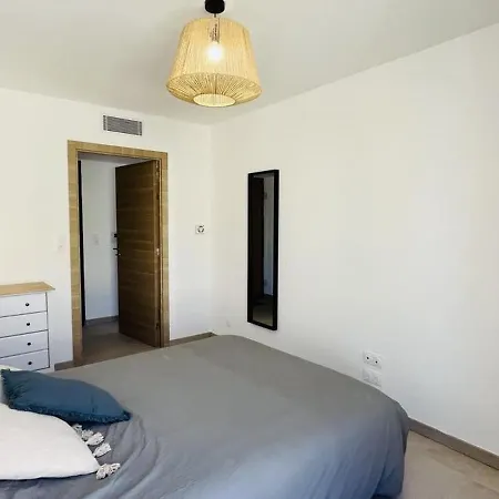 Moderne A Calvi, 2 Chambres, Parking Prive, Proche Et Commerces - Fr-1-63-337 カルヴィ