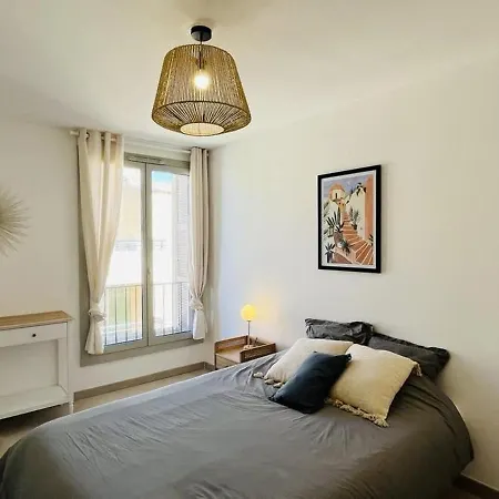 Moderne A Calvi, 2 Chambres, Parking Prive, Proche Et Commerces - Fr-1-63-337