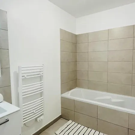 Moderne A Calvi, 2 Chambres, Parking Prive, Proche Et Commerces - Fr-1-63-337 Διαμέρισμα *